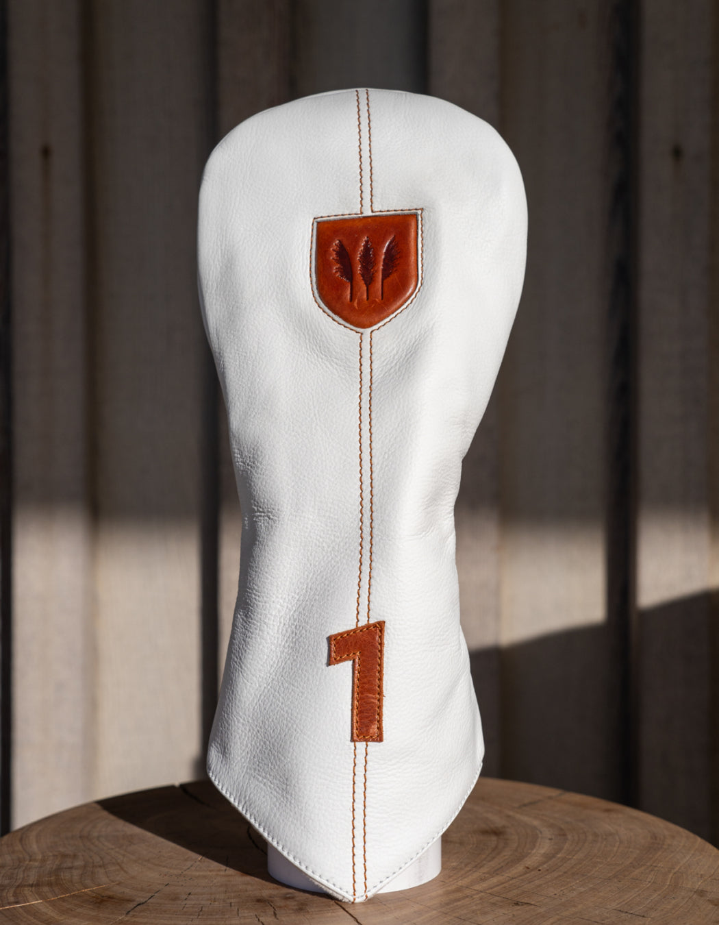 Links & Kings Headcover | White/Tan Medallion