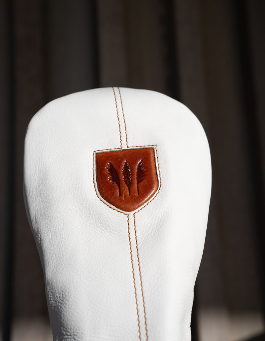 Links & Kings Headcover | White/Tan Medallion