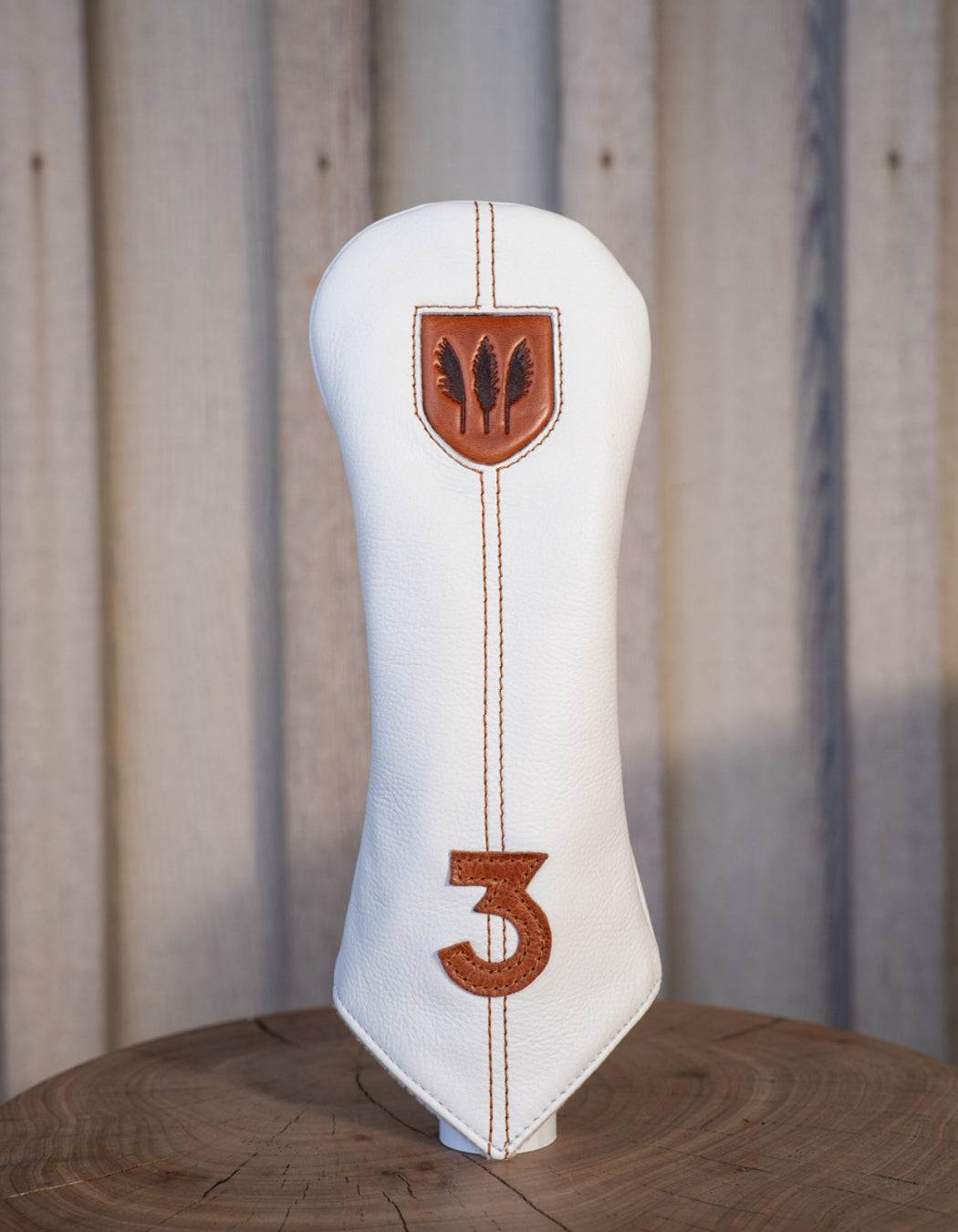 Links & Kings Headcover | White/Tan Medallion